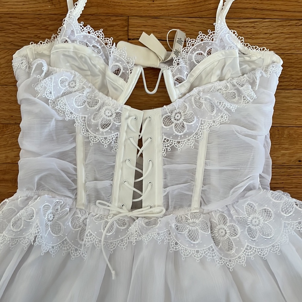 For  Love & Lemons Farmhouse Floral Slip Dress exclusive NWT - Picture 8 of 13